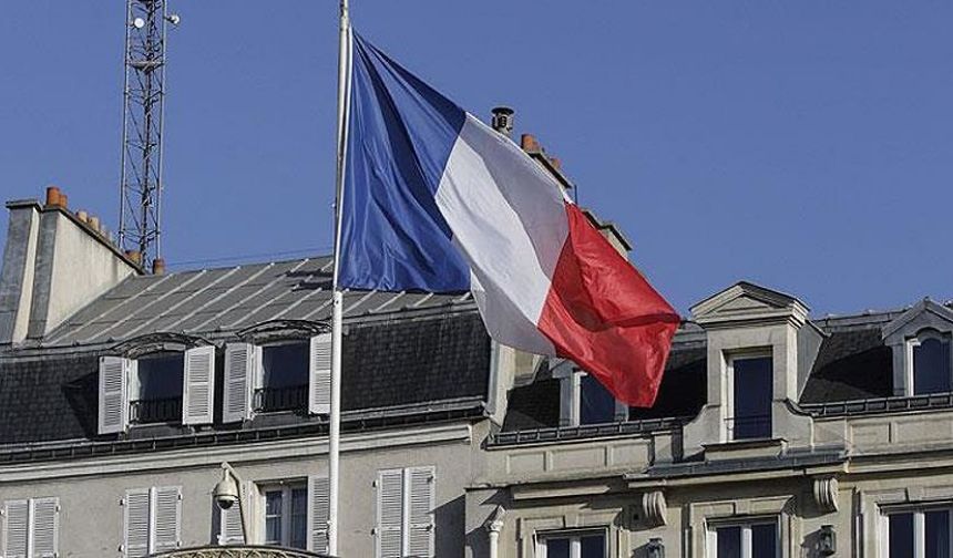 Fransa seçimlerinde ikinci tur: Aşırı sağ iktidar olabilecek mi?