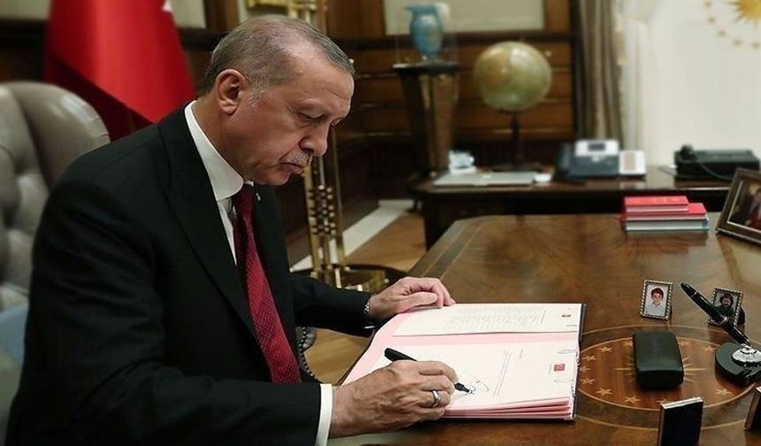 Cumhurbaşkanı Erdoğan 14 üniversiteye rektör atadı