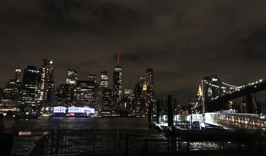 Hareketli yaşamı, etkileyici manzarası ve sembol köprüsüyle Brooklyn